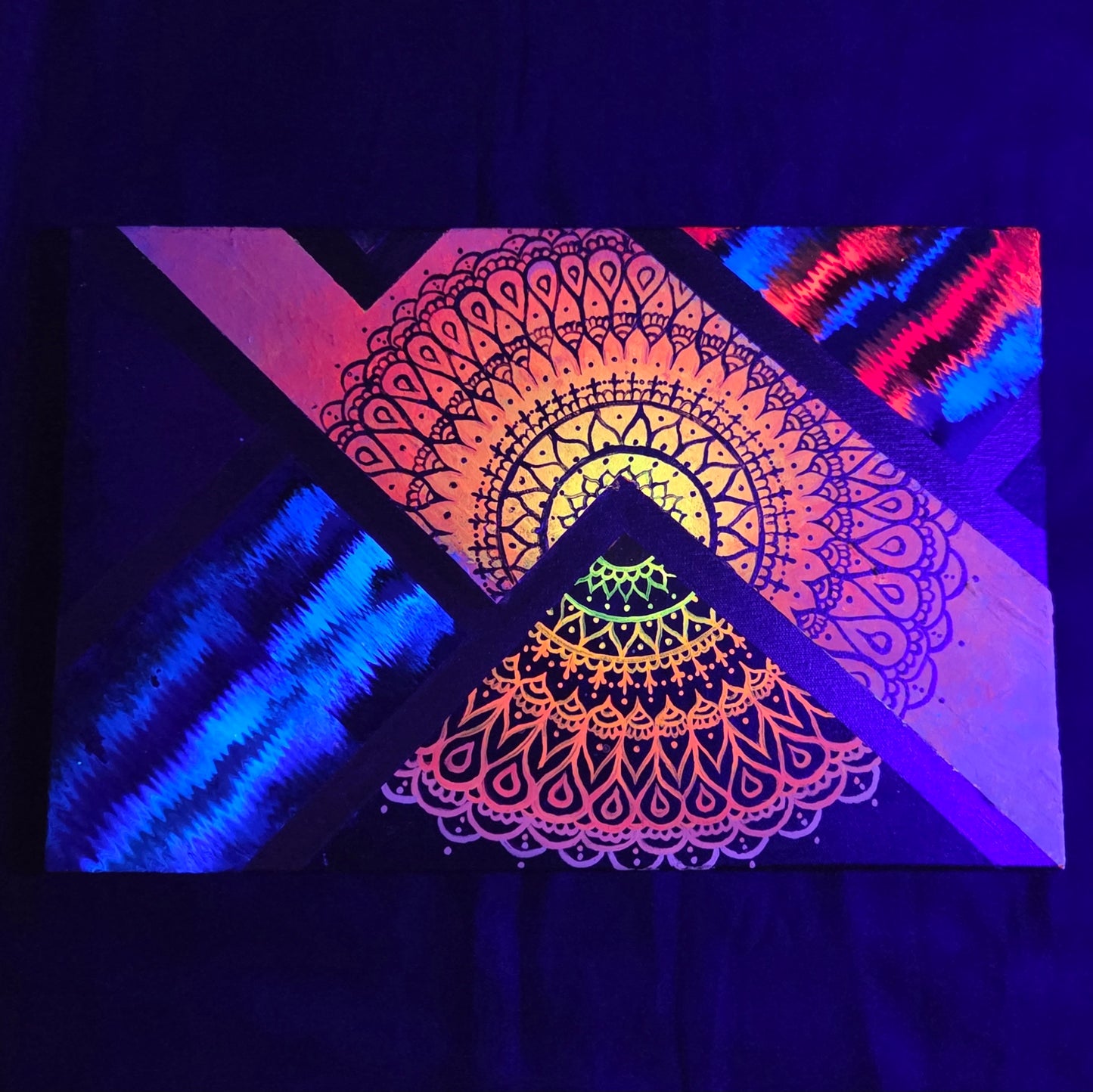 Radiant Geometries – Original UV-Reactive Mandala Painting on Canvas
